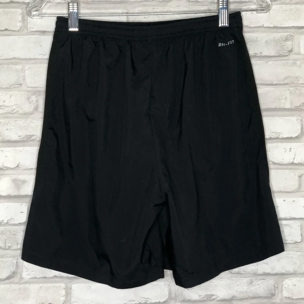 Nike navy dri-fit elastic waist shorts, small